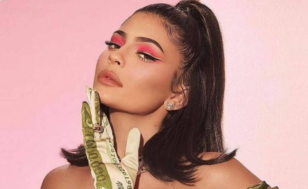 Kylie Jenner vende parte de Kylie Cosmetics por $600 millones