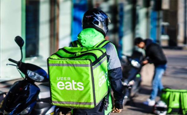 Uber lanza entrega de comestibles a domicilio en América Latina y Canadá