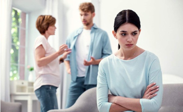 Suegra se enoja y la humilla siempre&nbsp;&nbsp;