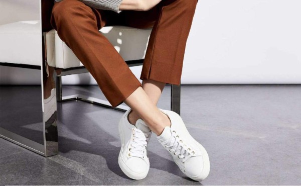 ¡Presume tus tenis blancos!