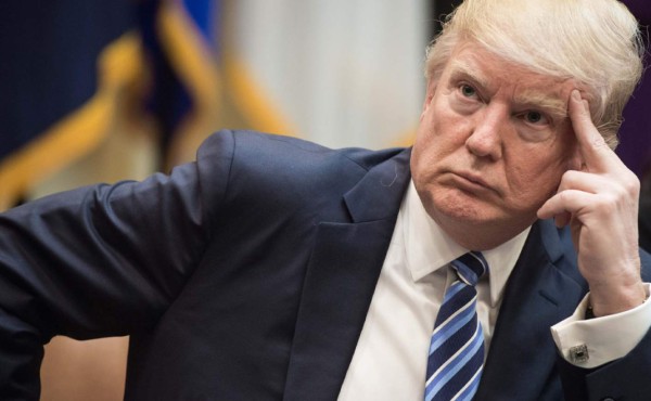 Trump condena 'el mal del antisemitismo y el odio' tras ataque en sinagoga