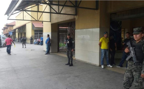 Fuertes operativos en terminales de buses en San Pedro Sula