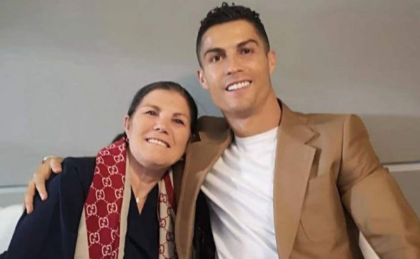 Cristiano Ronaldo agradece el apoyo tras el derrame cerebral de su madre