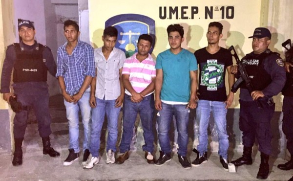 Detienen a cinco supuestos integrantes de banda de sicarios