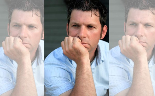 Familia lo molesta por ser solterón