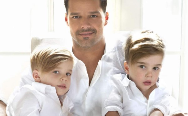 Ricky Martin escribe conmovedora carta a sus gemelos