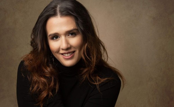 María Steffania retoma el diseño en calzado