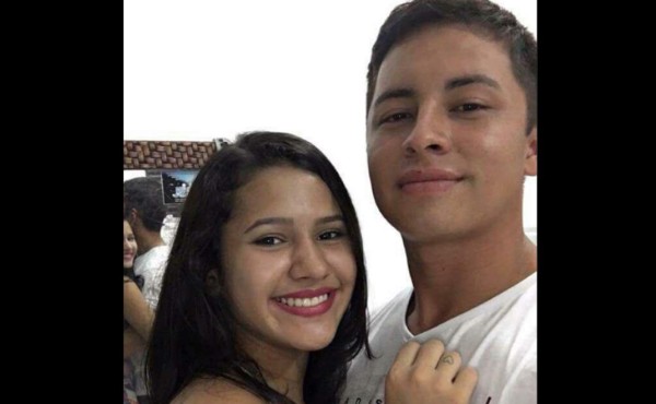 La escalofriante foto de una pareja que tiene horrorizada las redes