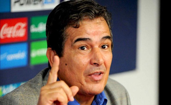 Jorge Luis Pinto admite inquietud por enfrentar a México