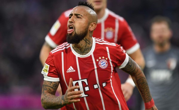El chileno Arturo Vidal cerca del Barcelona
