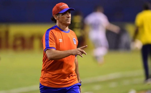 Pedro Troglio prácticamente no cuenta con Carlos Pineda en Olimpia