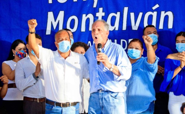 Nasry Asfura presenta a Rolin Peña como precandidato a alcaldía de San Pedro Sula