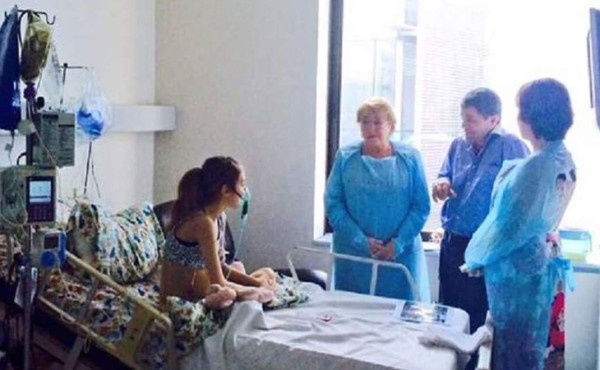 Bachelet visita a la joven enferma que le pidió autorización para morir