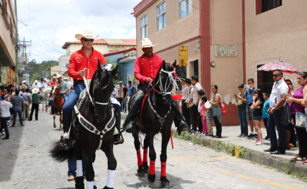 Unas 50,000 personas esperan en feria de Copán