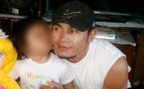 Acusan a policías de ultimar a hombre