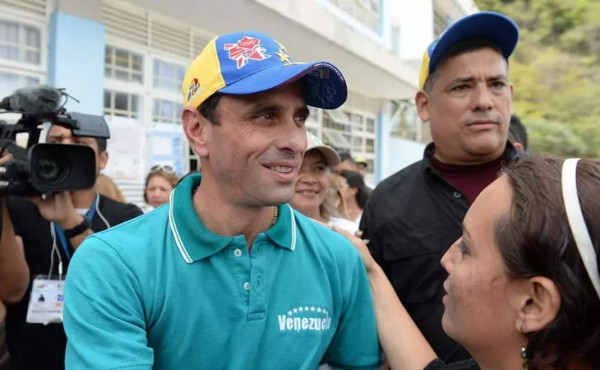Dirigente opositor Capriles llama a participar en legislativas de Venezuela