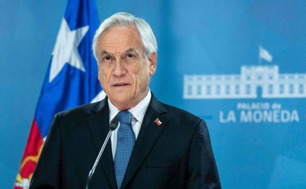 Presidente Piñera pide a todos sus ministros poner sus cargos a disposición