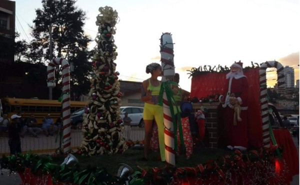 Calles de Tegucigalpa se llenan de color y alegría con la Navidad Catracha