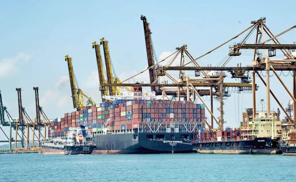 EE.UU.: ¿paz comercial con garrote y zanahoria?