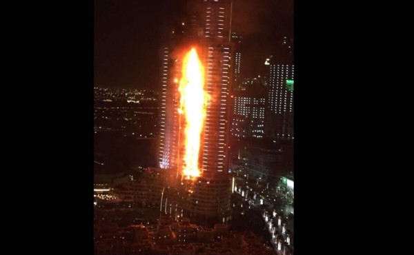 Megaincendio en Dubái en celebraciones de Año Nuevo