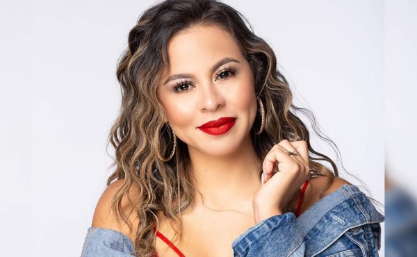 Vota por Lipstickfables, nominada a los Premios Juventud 2019