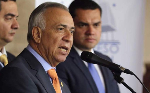 Entre transportistas se extorsionan: Mauricio Oliva