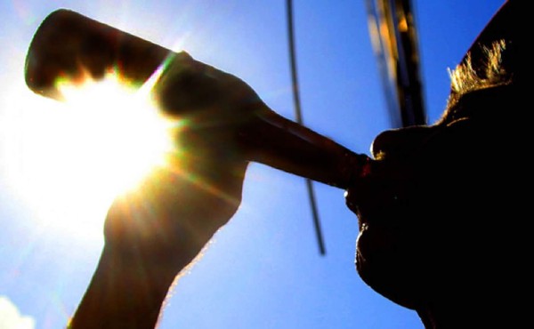 Consumo de alcohol sube un 40% en Semana Santa