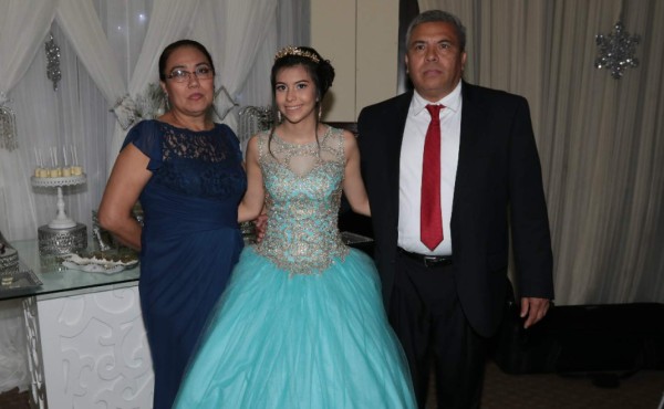 Quince años de Yuli Amaya Villeda