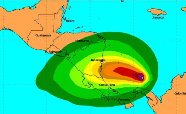 Tormenta Otto a punto de convertirse en huracán frente a Costa Rica