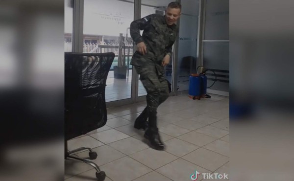 Conadeh inicia investigación de oficio luego que dieran de baja a exmilitar bailarín