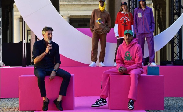 El público regresa a los desfiles de moda de Milán