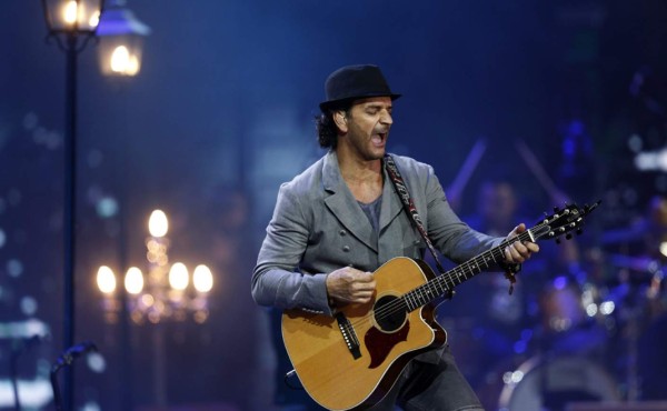 Ricardo Arjona recibirá el Billboard latino por su trayectoria musical