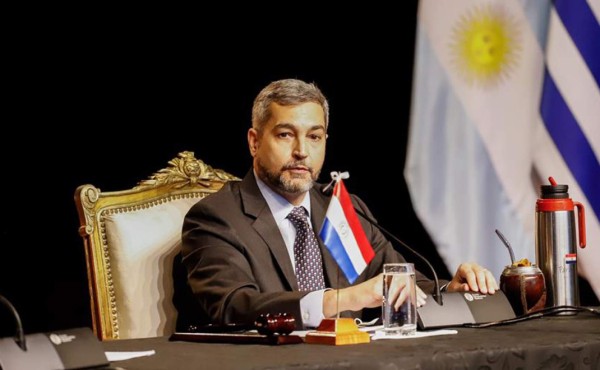 Presidente paraguayo reconoce baja ejecución del presupuesto para coronavirus