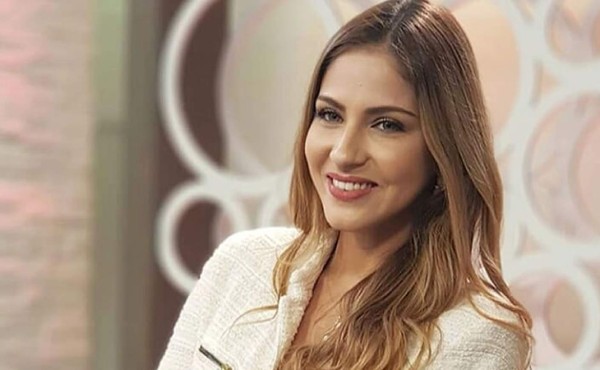 Exdiputada hondureña Kritza Pérez debuta como cantante