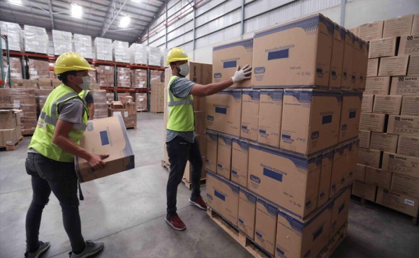 Gobierno envía material de protección a hospitales ante coronavirus