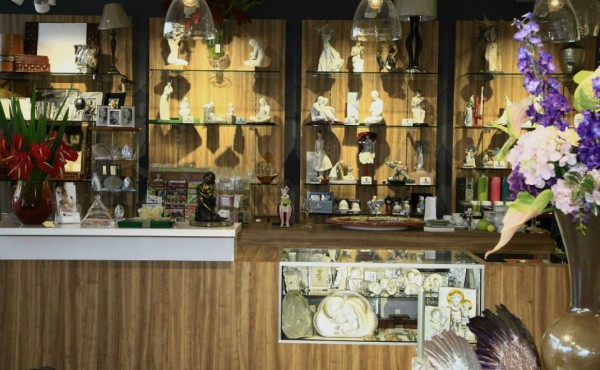 Eleganza celebra su coctel navideño