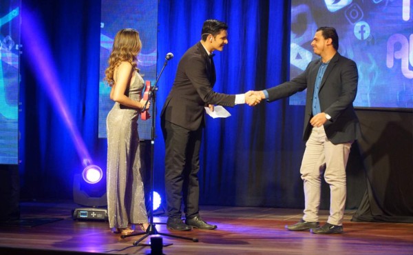LA PRENSA recibe premio en los Viral Media Awards 2019