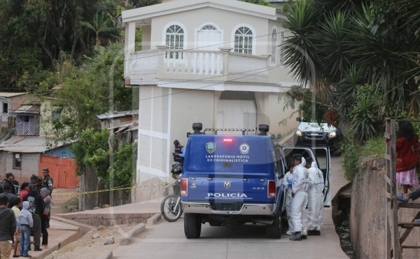 Criminales asesinan a hombre tras sacarlo de su casa en Tegucigalpa
