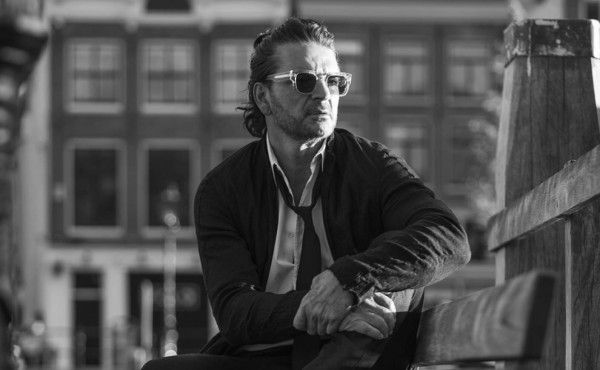 Ricardo Arjona lanzará su disco 'Blanco' de manera exclusiva