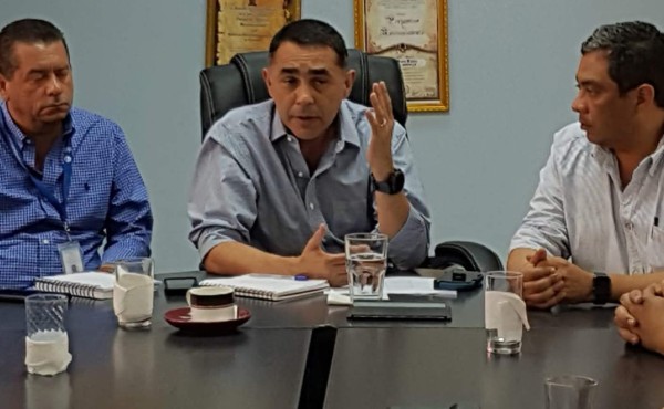 Mario Pineda desmiente su renuncia como ministro de Idecoas