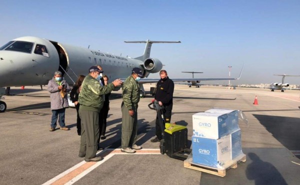 Llega a Tegucigalpa avión con vacunas donadas por Israel