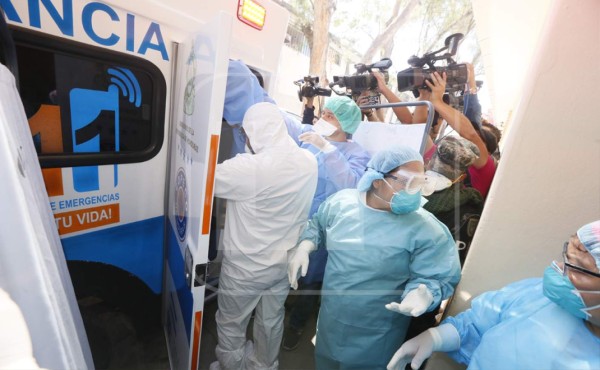 Salud revisará a periodistas que cubrieron caso de sospechosa de coronavirus