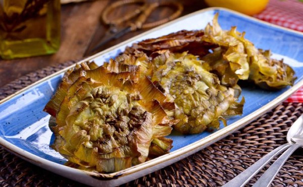 Un plato 'alcachofas' genera controversia entre Italia e Israel