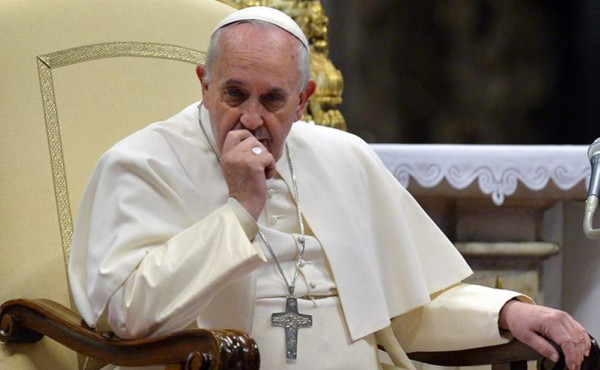 Papa envía pésame a guatemaltecos por muertes tras erupción del volcán de Fuego