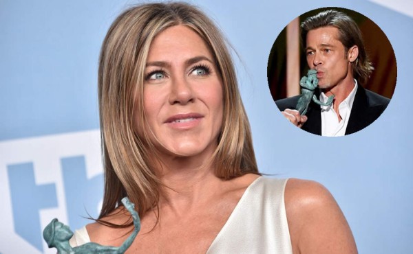 Imágenes de Brad Pitt tomando la mano de Jennifer Aniston se hacen virales