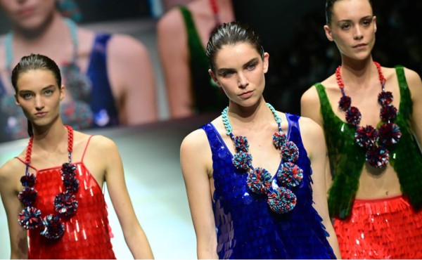 La firma Emporio Armani celebra 40 años en Milán