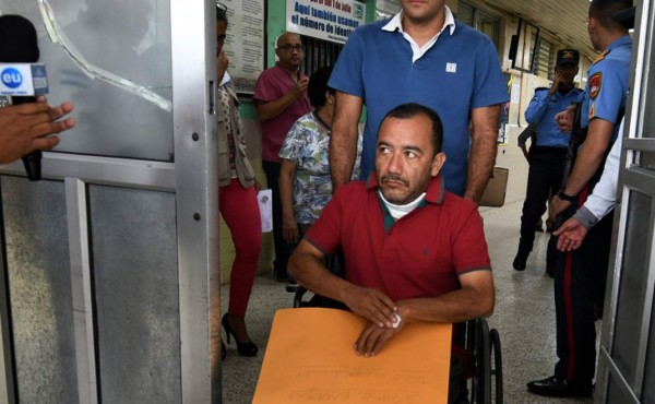 Dan de alta a profesor hondureño Jaime Rodríguez luego de salvarse de asesinato