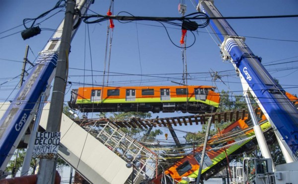 El miedo se apodera de pasajeros tras accidente en metro de Ciudad de México