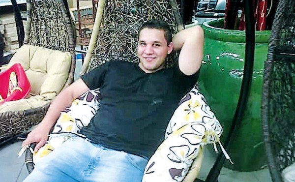 Acusan a estadounidense de pornografía infantil