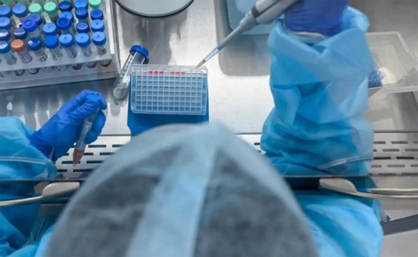 Más de 3,000 personas enfermas en China tras fuga de bacteria de un laboratorio